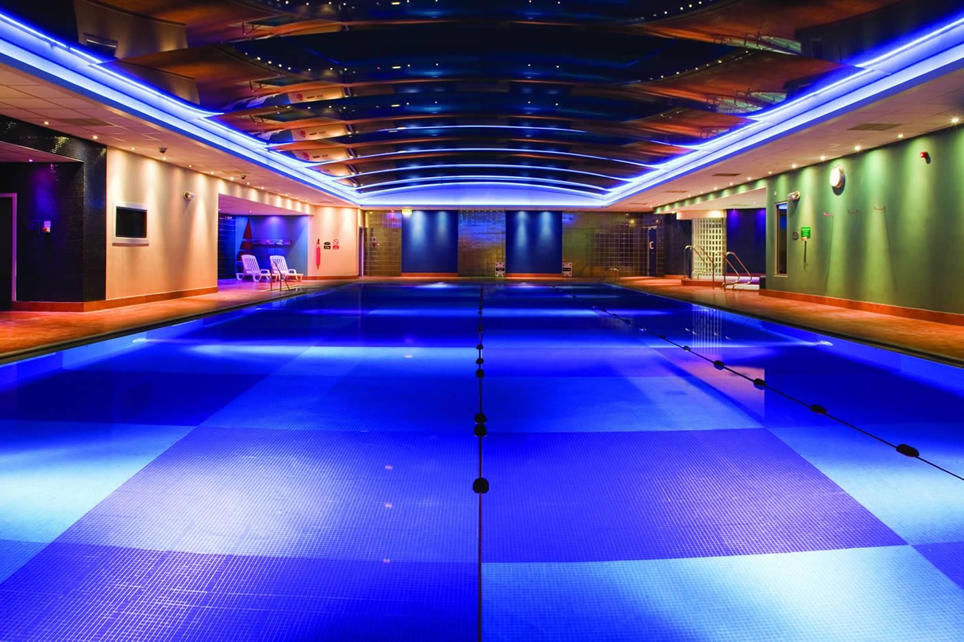 LED Underwater Swimming Pool Lights | Topline Pools and Wellness